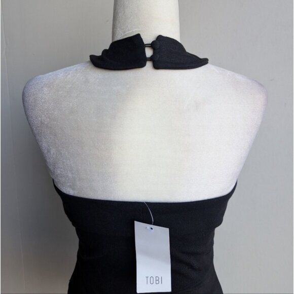 NWT Tobi Black Criss Cross Halter Bodysuit With Front Cut Out - Picture 4 of 6
